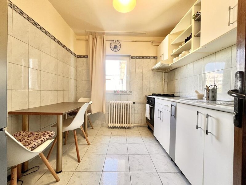 Tineretului, bl. 1986, 54 mp, mobilat, langa parc
